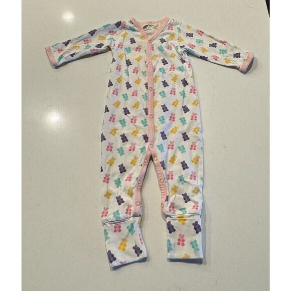 Monica & Andy Baby Size 0-3 Months Pajama Outfit Organic Cotton Gummy Bear Print - Picture 1 of 8